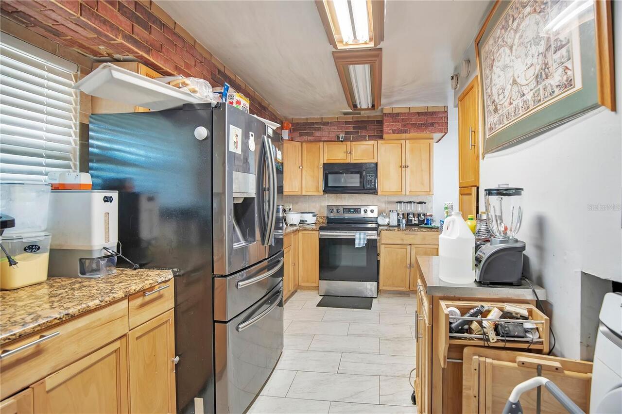 Listing Photo 6