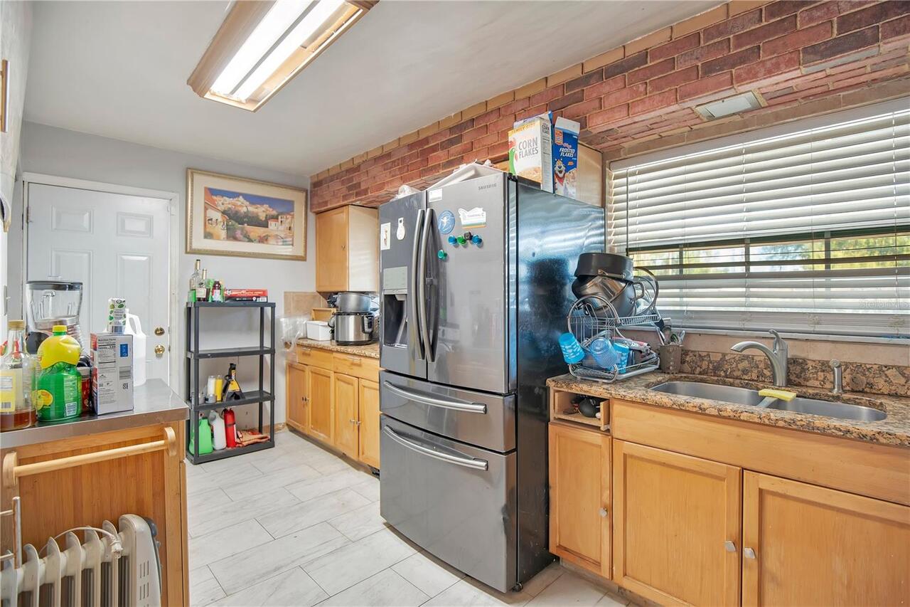Listing Photo 10