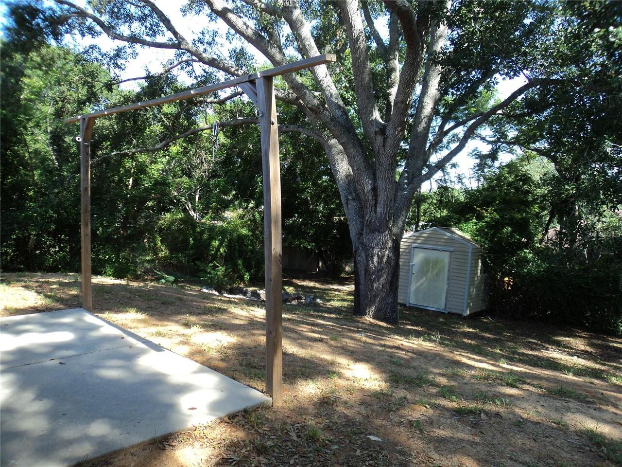 Listing Photo 11