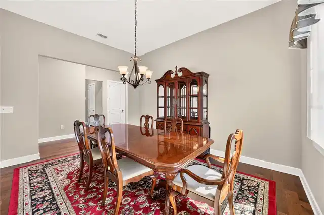 Listing Photo 8