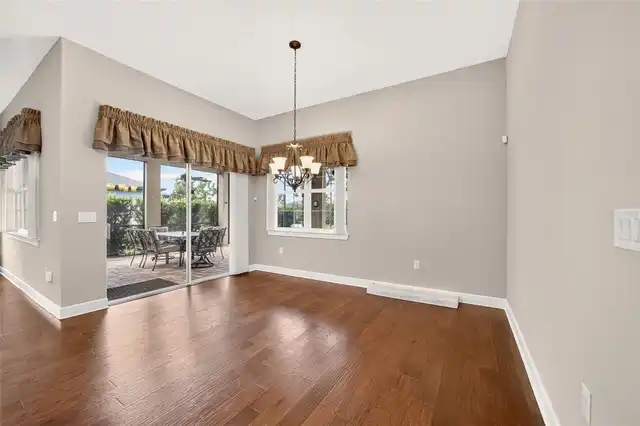 Listing Photo 16