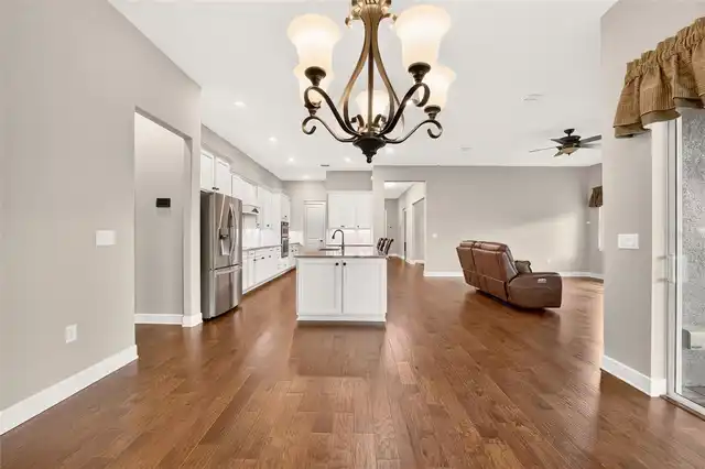 Listing Photo 18