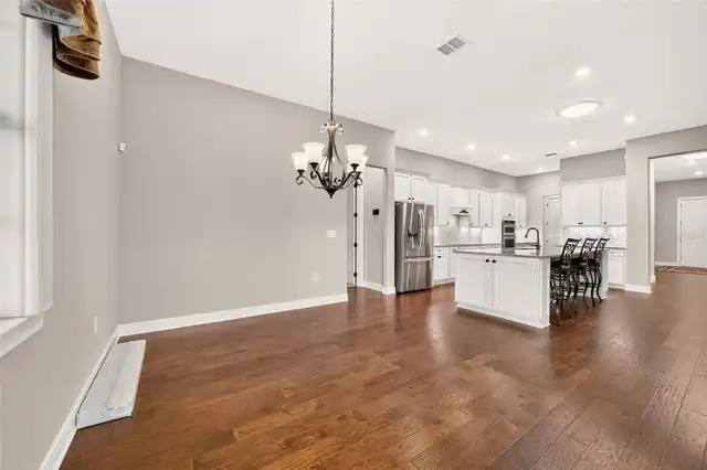 Listing Photo 19