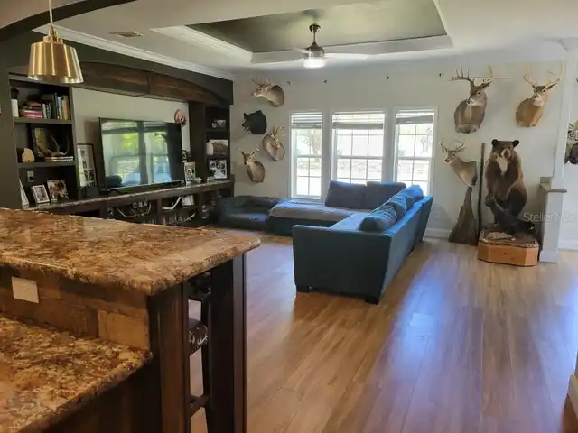 Listing Photo 8