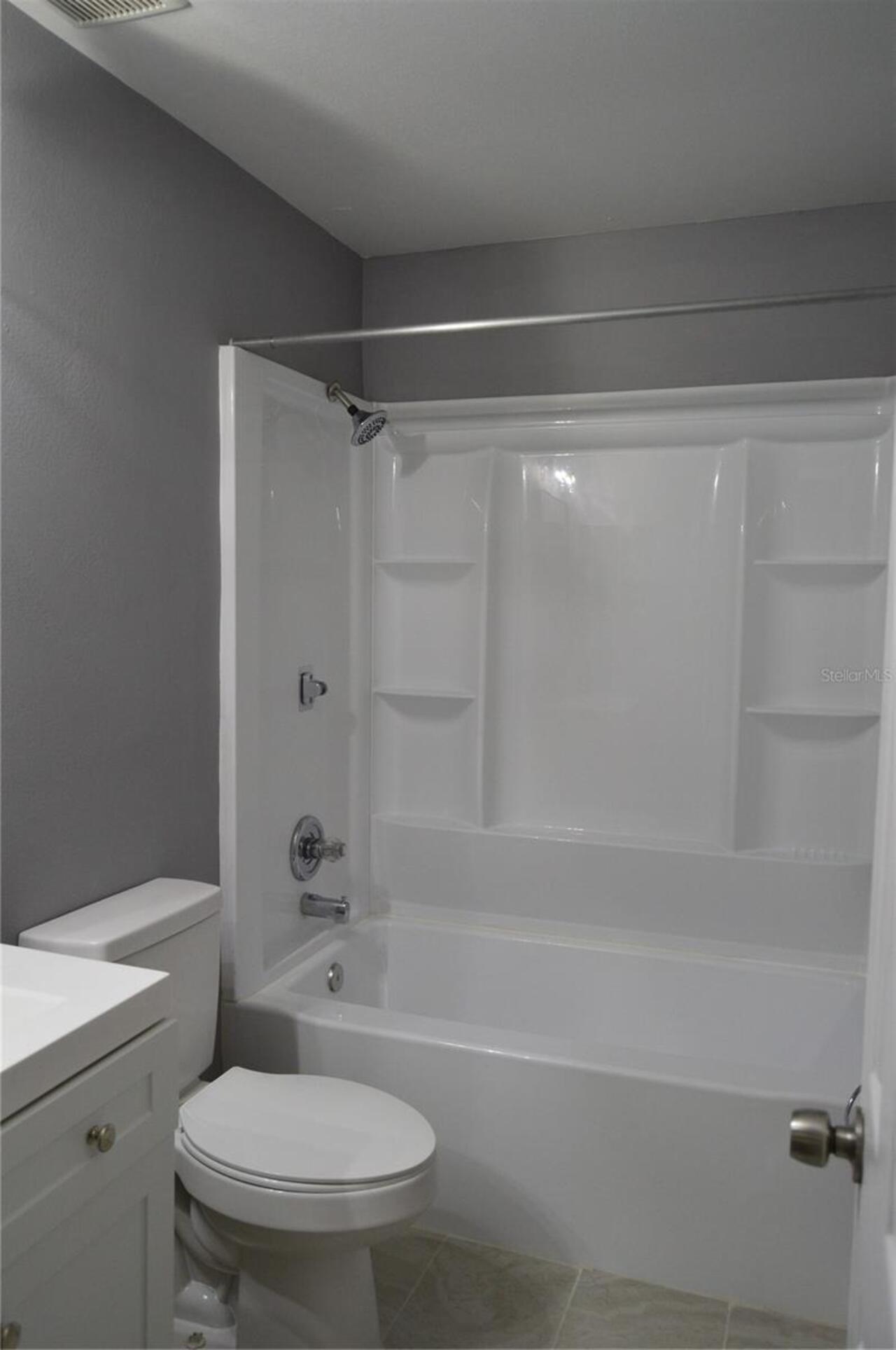 Listing Photo 14