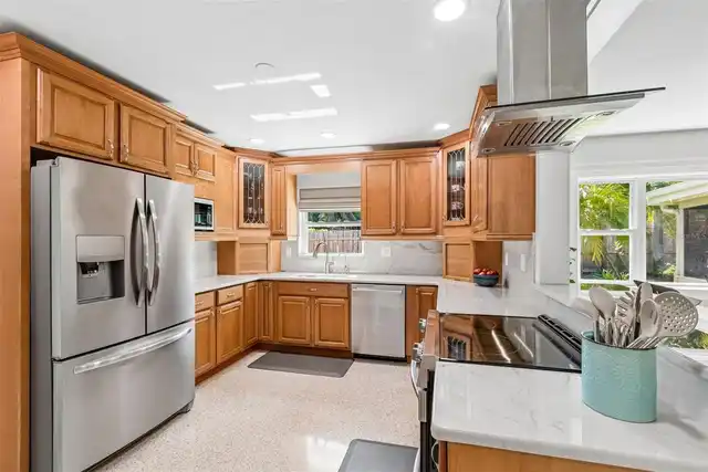 Listing Photo 15