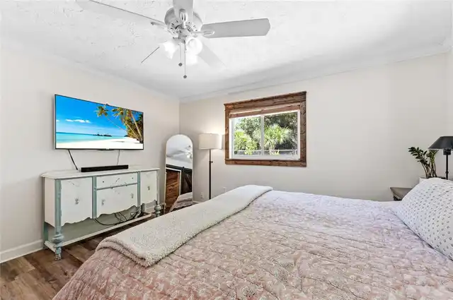Listing Photo 38