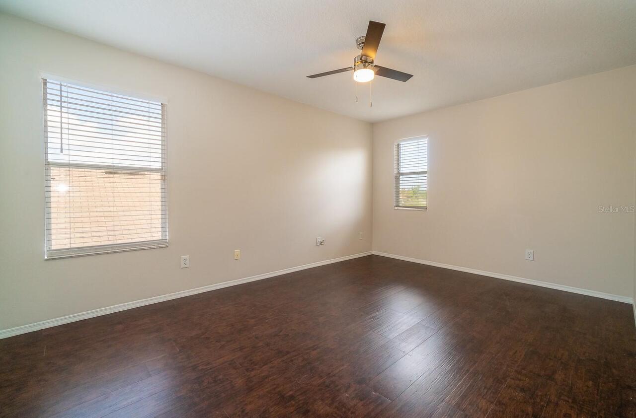 Listing Photo 14