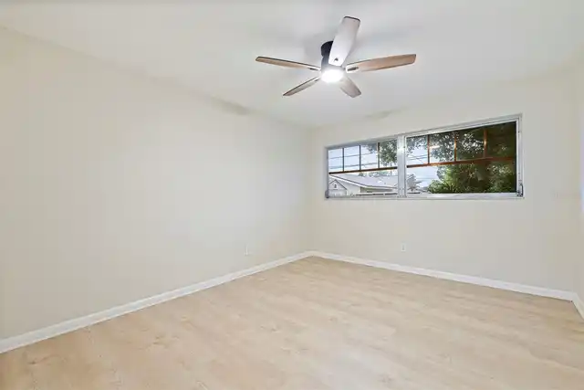 Listing Photo 28