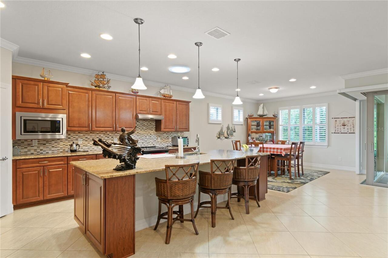 Listing Photo 14