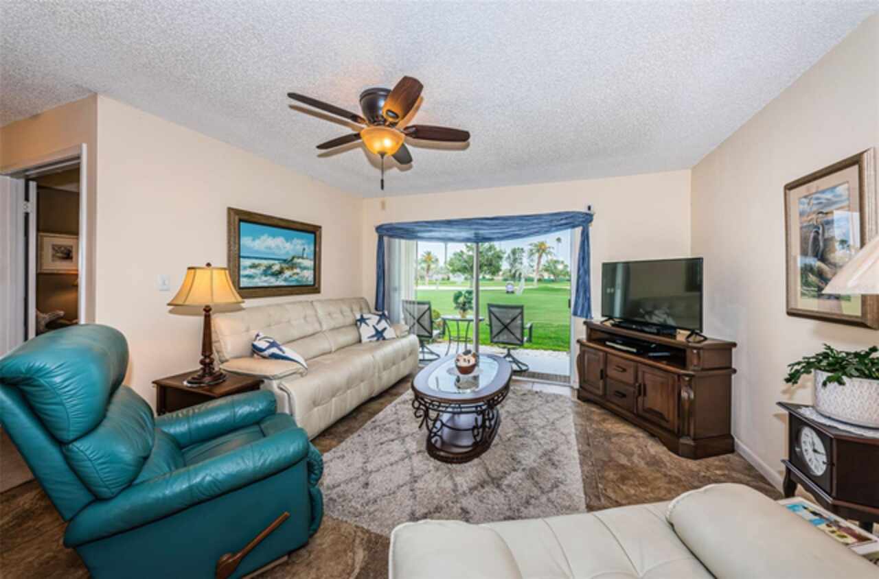 Listing Photo 10
