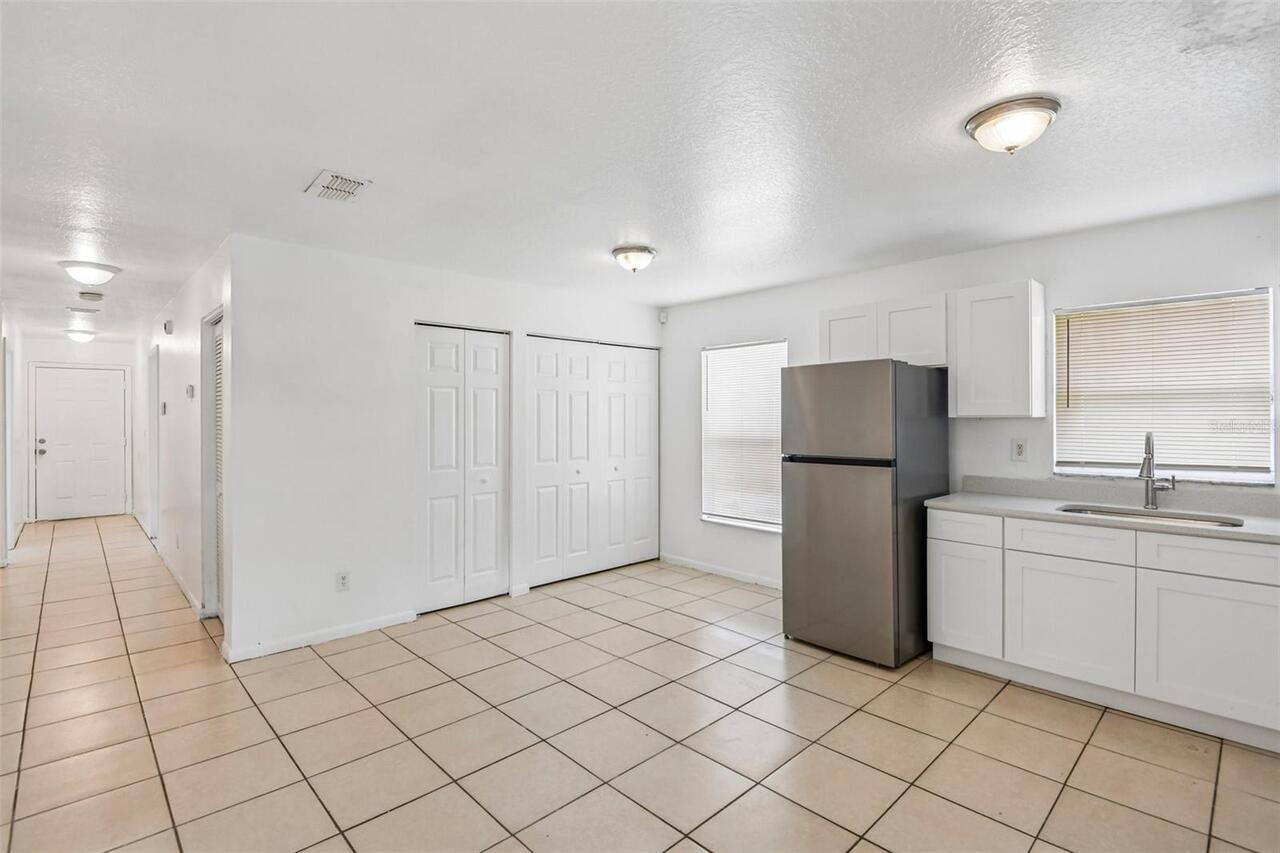 Listing Photo 9