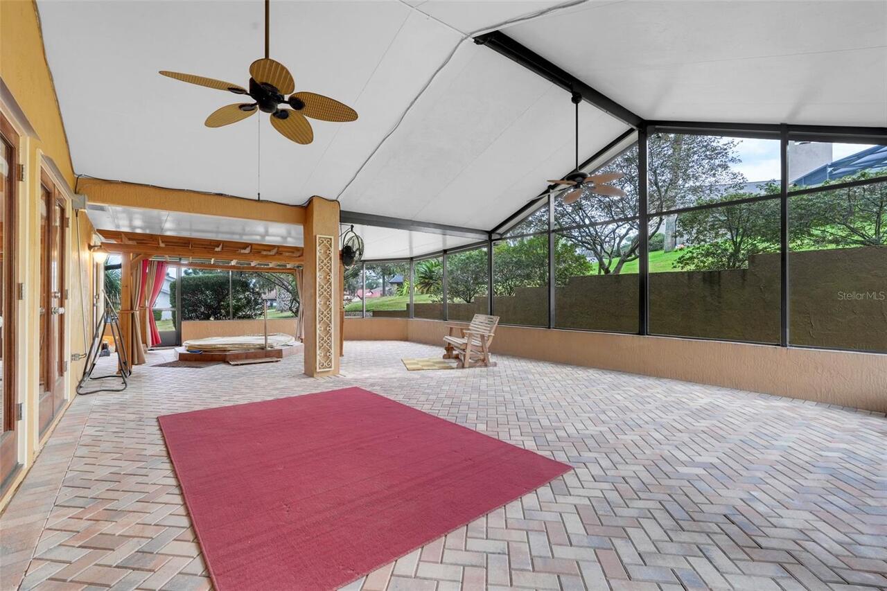 Listing Photo 14