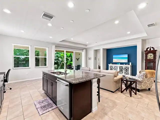 Listing Photo 17