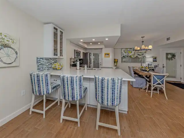 Listing Photo 7