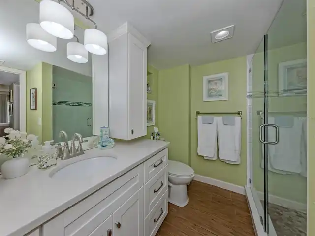 Listing Photo 20