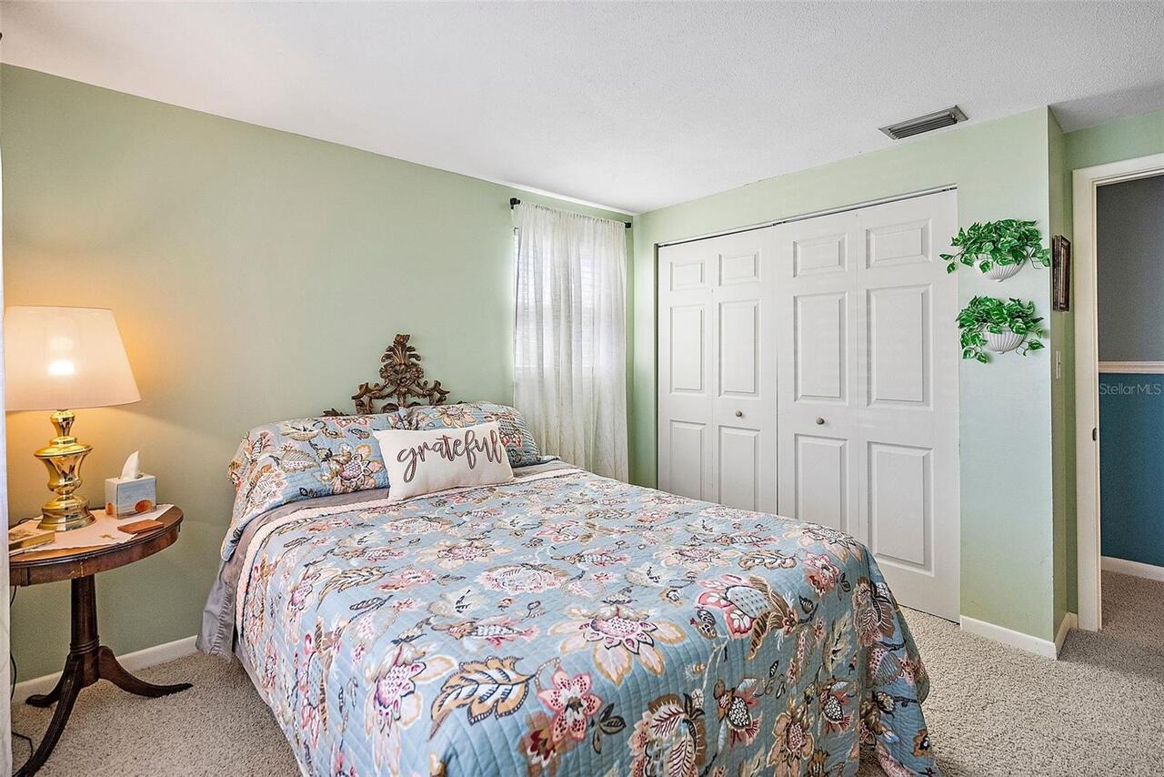 Listing Photo 8