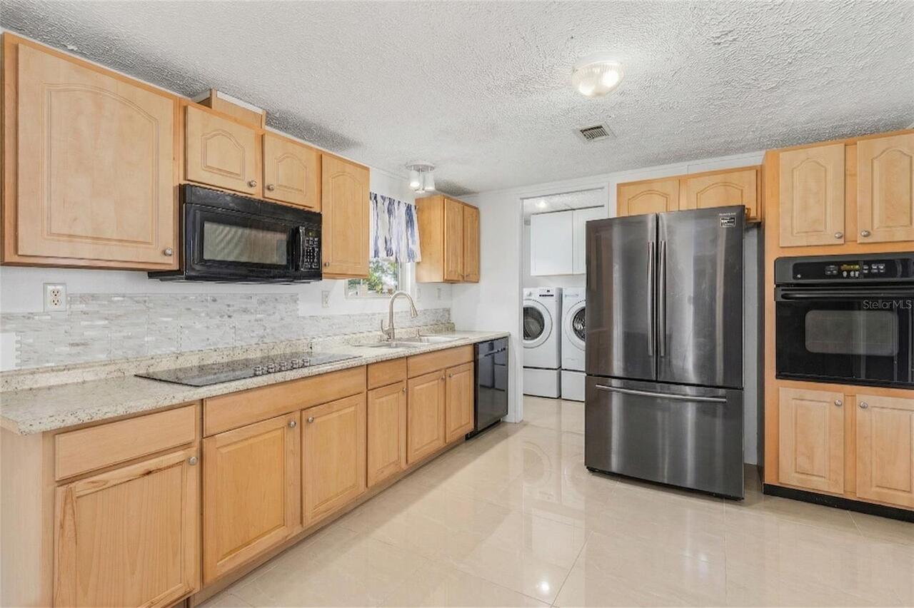 Listing Photo 7