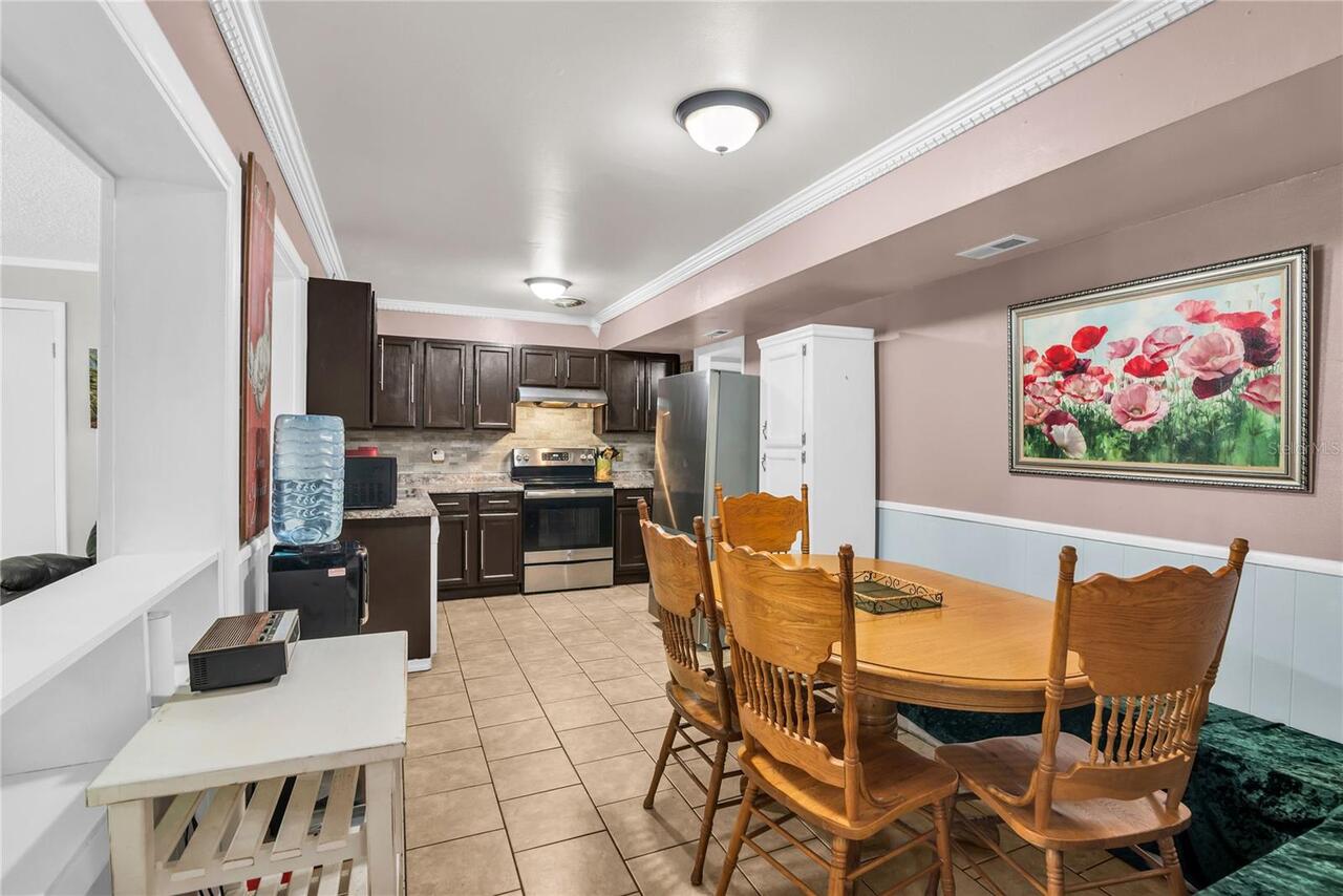 Listing Photo 9