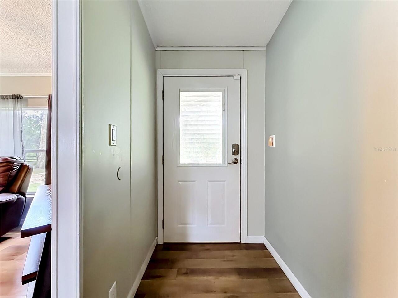 Listing Photo 8