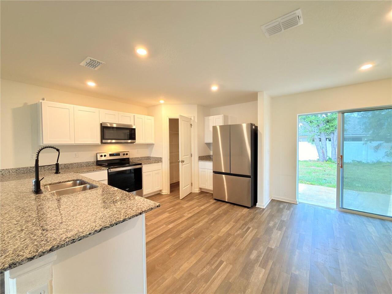 Listing Photo 7