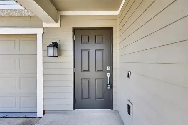 Listing Photo 8