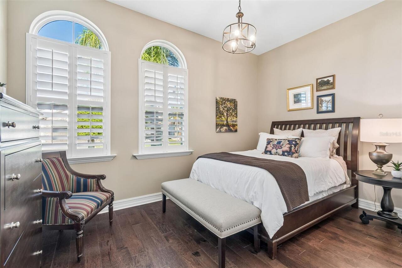 Listing Photo 16