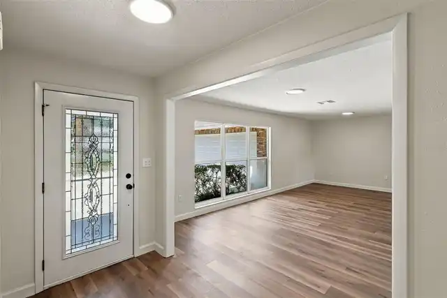 Listing Photo 17