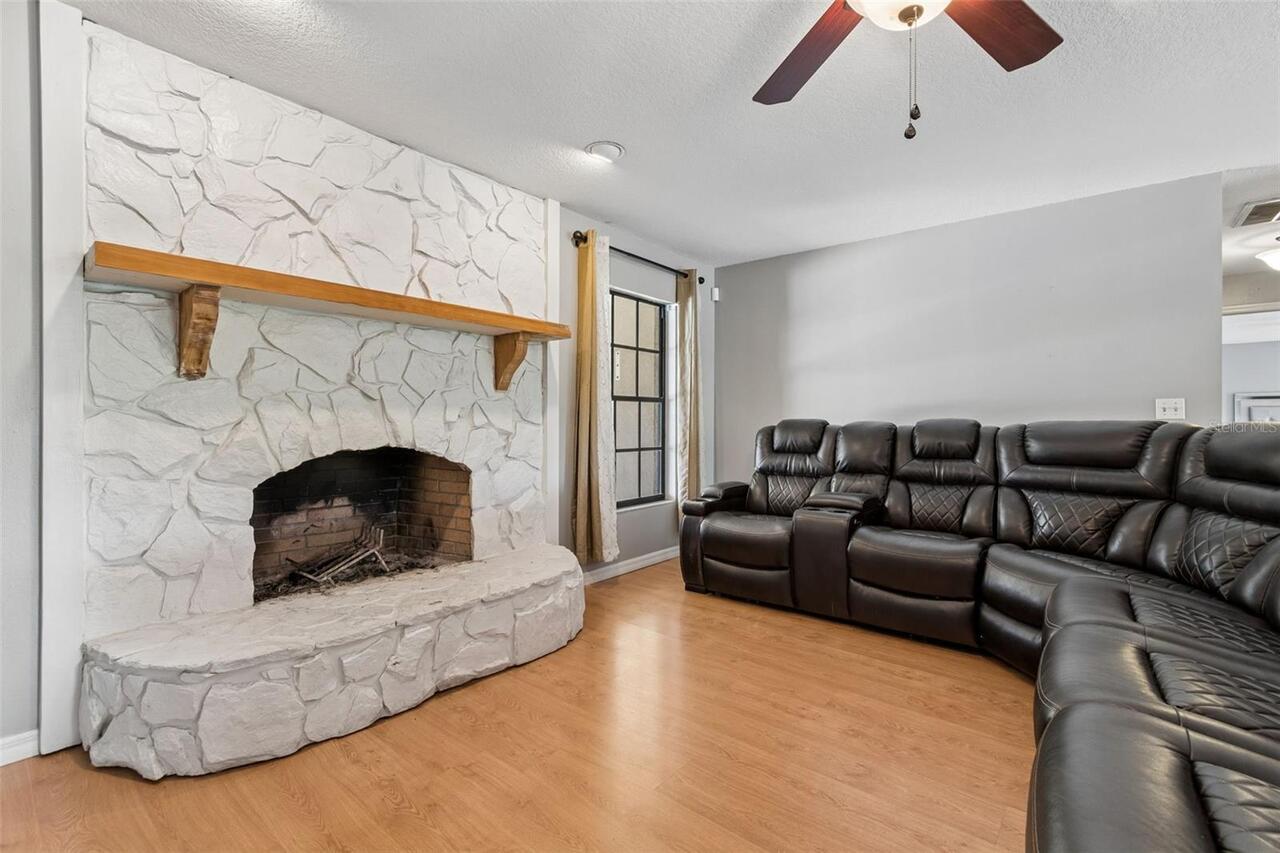 Listing Photo 8