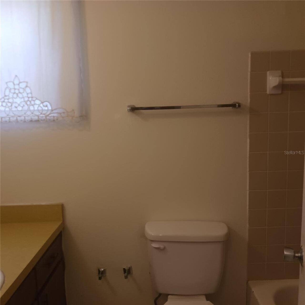Listing Photo 12