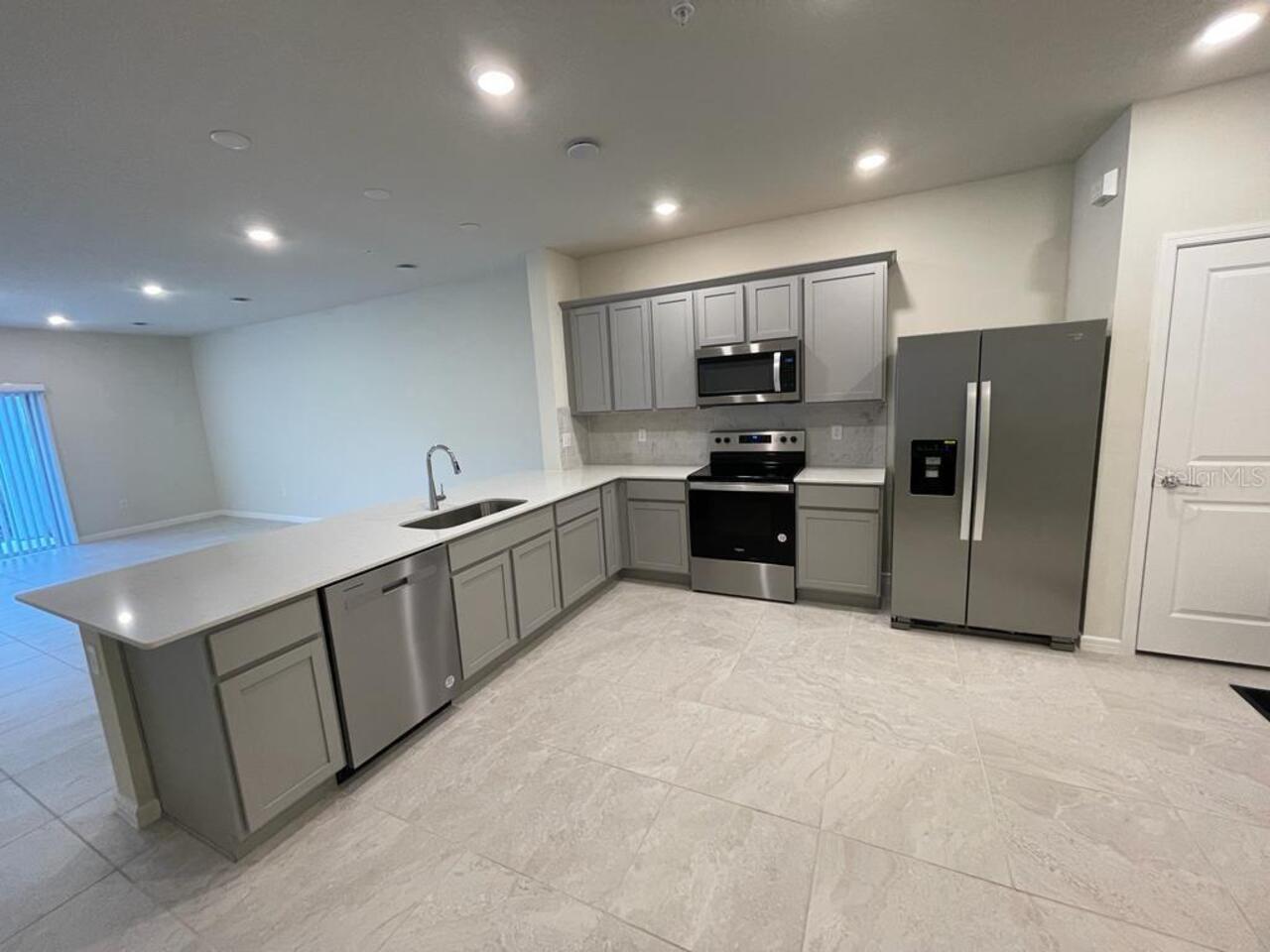 Listing Photo 7