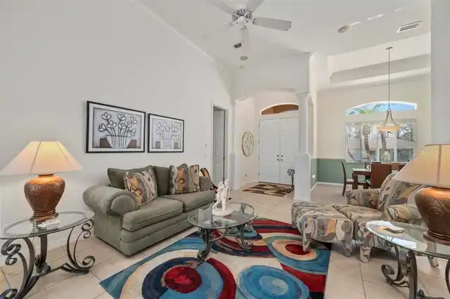 Listing Photo 8
