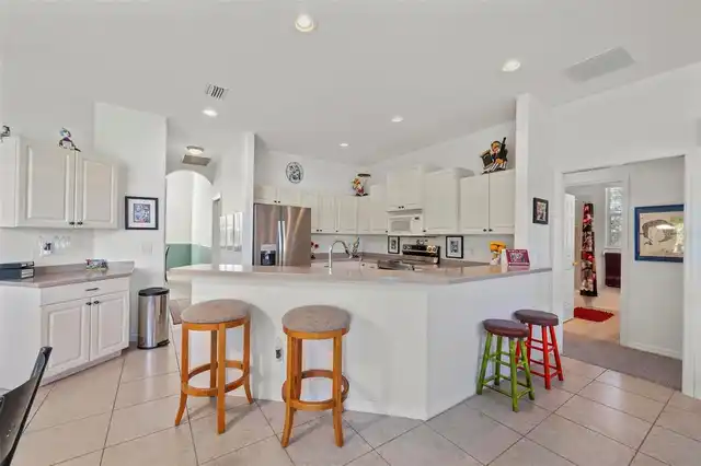 Listing Photo 16