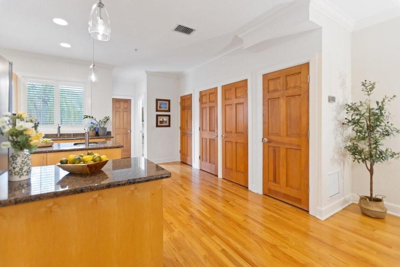 Listing Photo 18