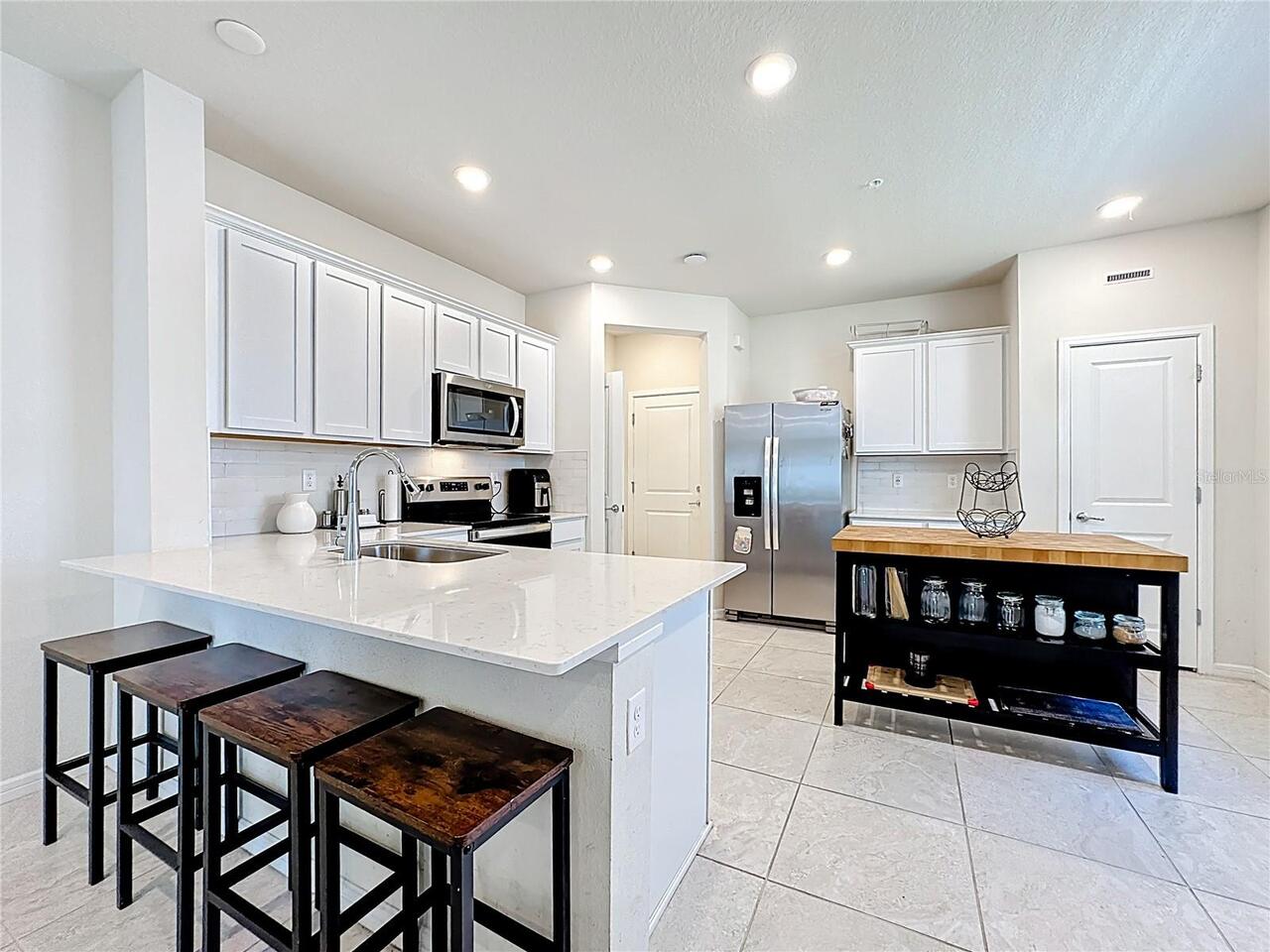 Listing Photo 11