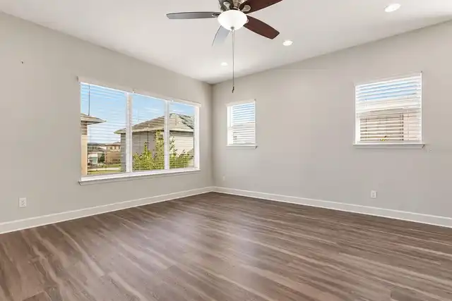 Listing Photo 15