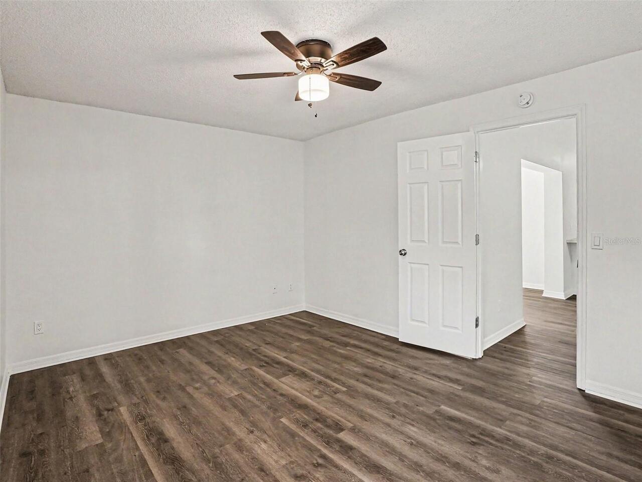 Listing Photo 14