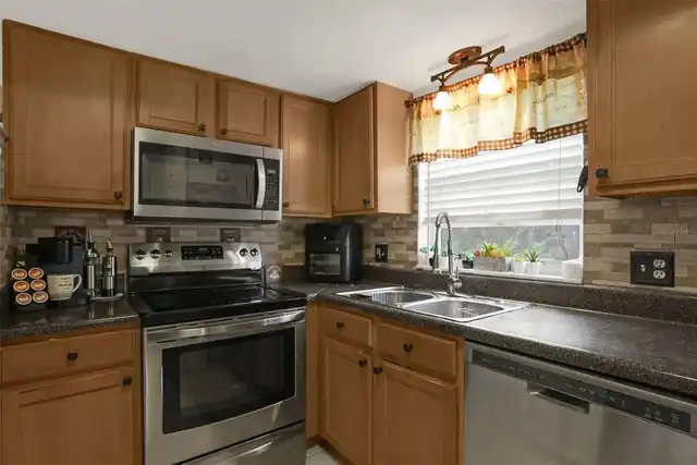 Listing Photo 13
