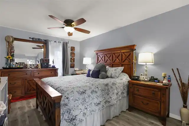 Listing Photo 15