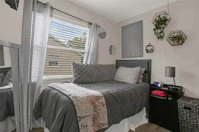 Listing Photo 21