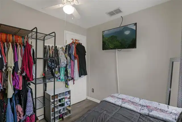Listing Photo 23