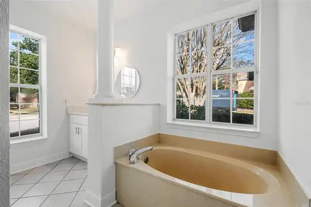 Listing Photo 32