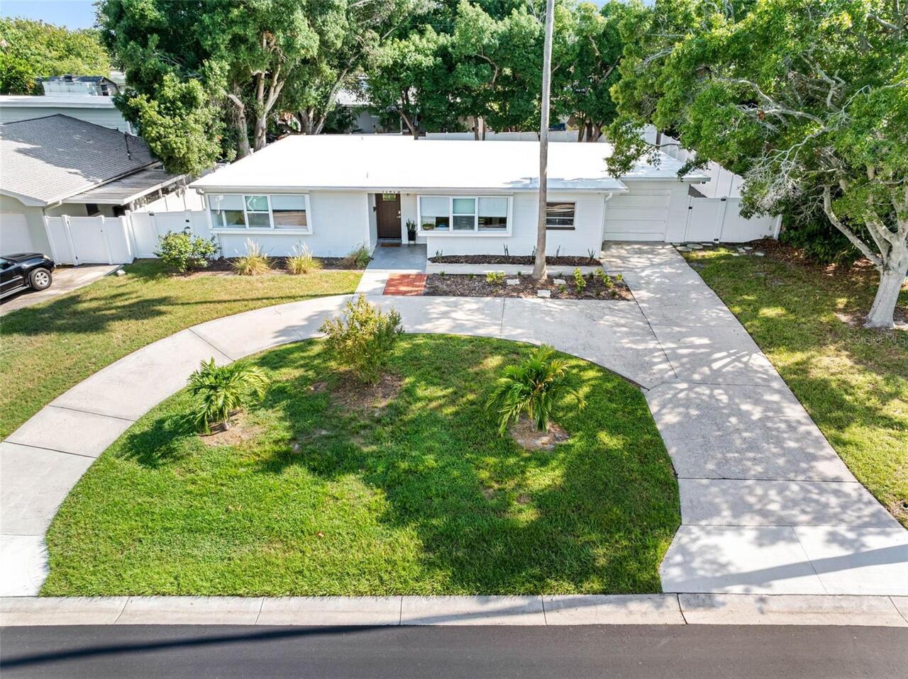 Listing Photo 17