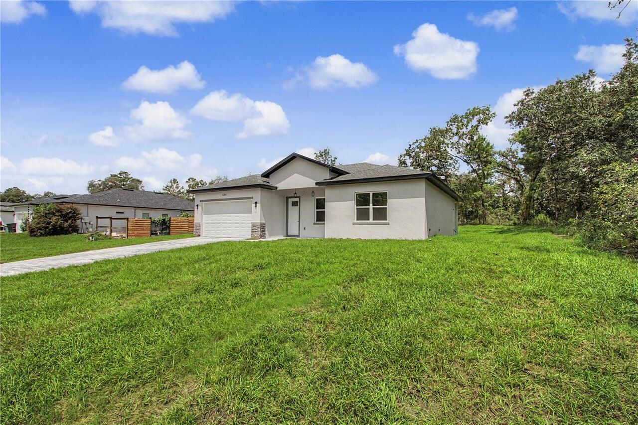Listing Photo 9