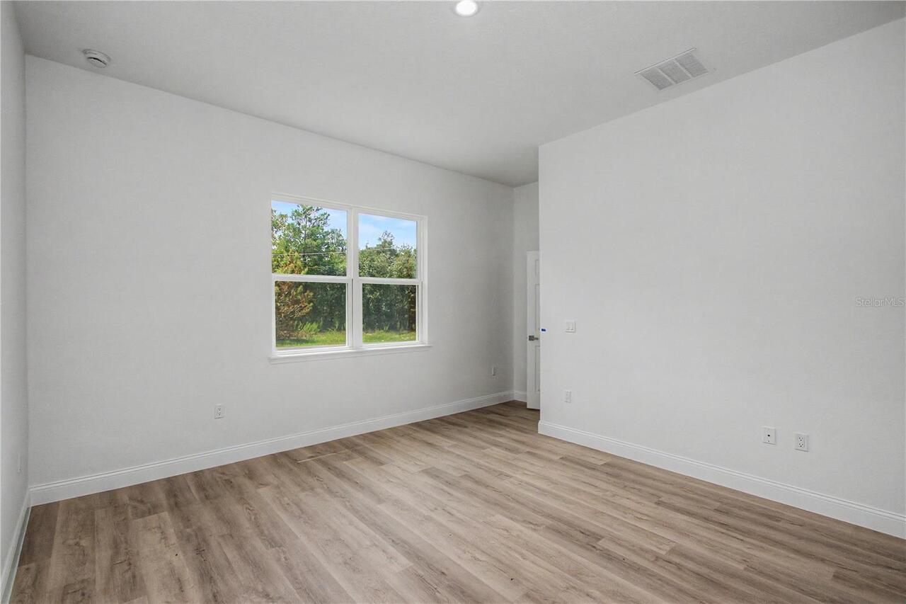 Listing Photo 42