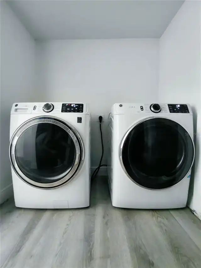 Listing Photo 9