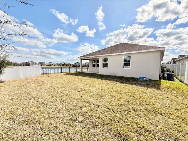 Listing Photo 16