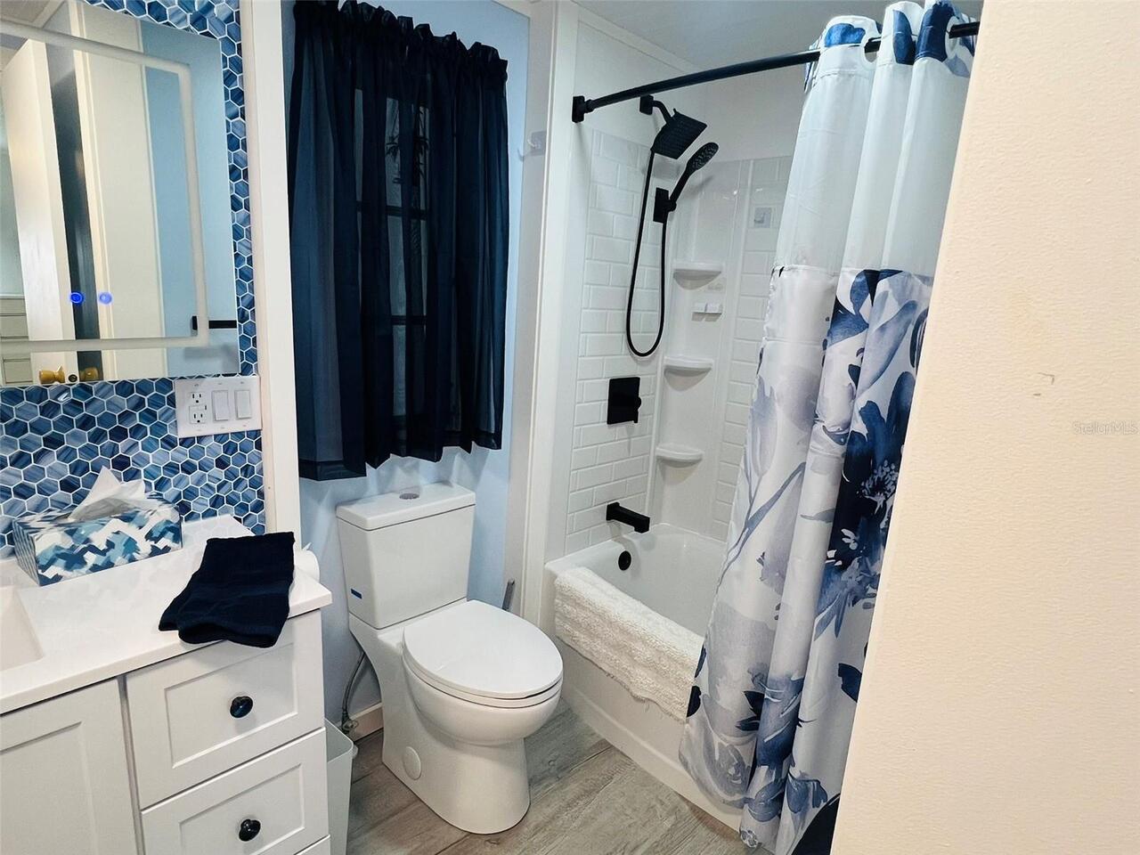 Listing Photo 11