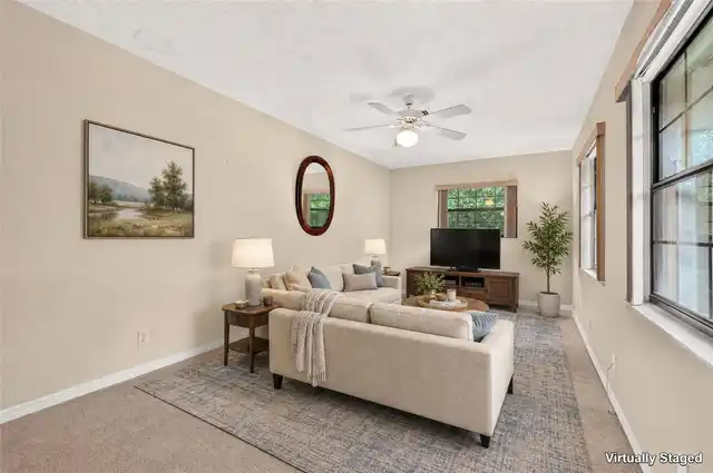 Listing Photo 16