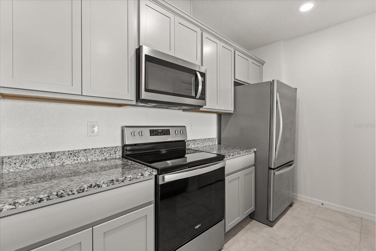 Listing Photo 9
